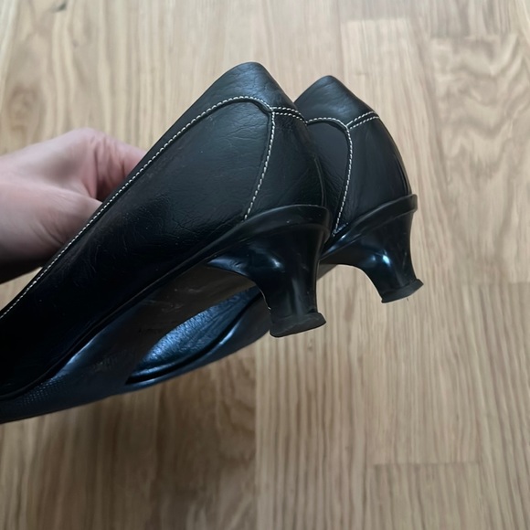 Prada dark brown kitten heels - Picture 5 of 5